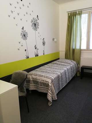 Гостевой дом ChillOut GuestHouse Lahti Лахти Стандартный двухместный номер с 2 отдельными кроватями и общей ванной комнатой-2